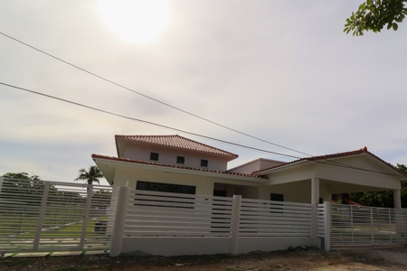 BRAND NEW Beach House for rent in Coronado close to golf - image 23