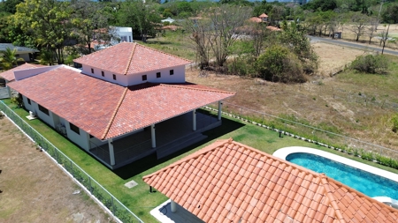 BRAND NEW Beach House for rent in Coronado close to golf - image 10