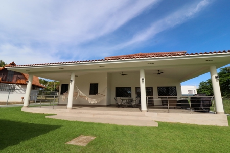 BRAND NEW Beach House for rent in Coronado close to golf - image 28