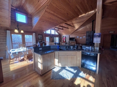 Log Home & 40 Acres For Sale In Nw Missouri - image 16