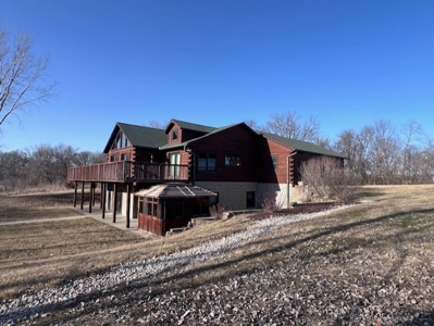 Log Home & 40 Acres For Sale In Nw Missouri - image 36
