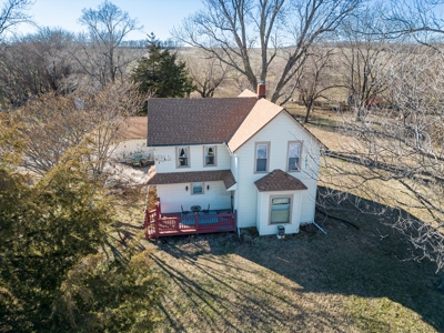 Country Home on Acreage For Sale Paola Kansas - image 4