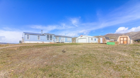 Newly Renovated, Panoramic Views of Wenas Lake on 2 Acres! - image 8