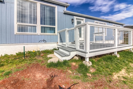 Newly Renovated, Panoramic Views of Wenas Lake on 2 Acres! - image 42