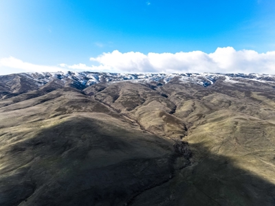 Newly Renovated, Panoramic Views of Wenas Lake on 2 Acres! - image 31