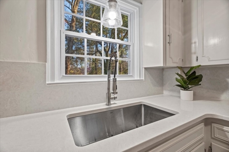 Remodeled Cape Cod Home, Forest, Pond in Cheraw, SC - image 13