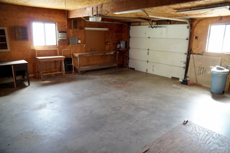 Highway Home/Commercial Property For Sale - image 23