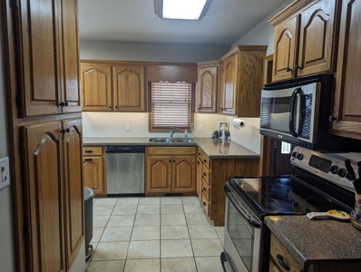 Historic Home on 2.5 acres, Highway 86 Frontage in Perry, Ok - image 22