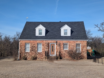 Historic Home on 2.5 acres, Highway 86 Frontage in Perry, Ok - image 7