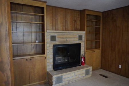 Retirement Manor Home For Sale In Horseshoe Bend, Ar - image 11