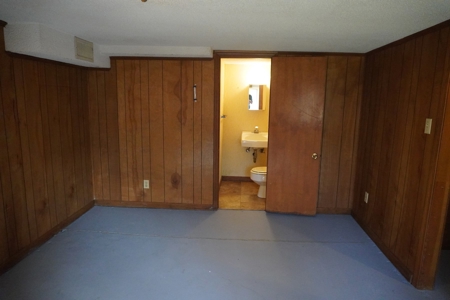 Retirement Manor Home For Sale In Horseshoe Bend, Ar - image 22