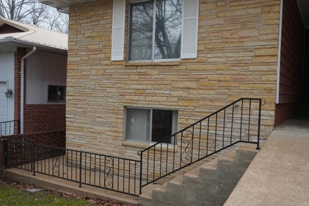 Retirement Manor Home For Sale In Horseshoe Bend, Ar - image 4