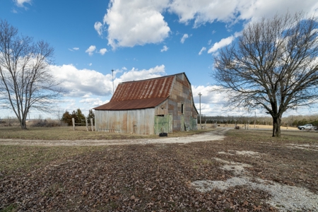 Country Homes, Land and Barn for Sale in Maries County, MO - image 3