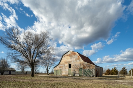 Country Homes, Land and Barn for Sale in Maries County, MO - image 4