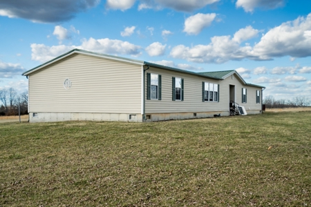 Country Homes, Land and Barn for Sale in Maries County, MO - image 9
