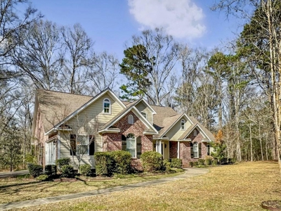 4300 Sq Ft 5BR 4BA Family Home in NPSD on 2.87 Acres - image 2