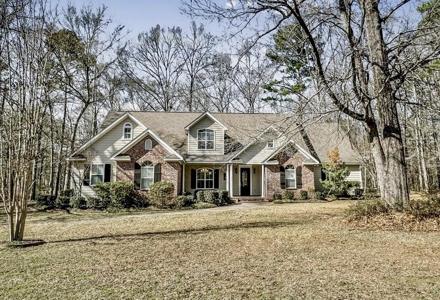 4300 Sq Ft 5BR 4BA Family Home in NPSD on 2.87 Acres - image 1