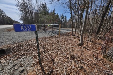 Hunting Camp for Sale in Clark County, Wisconsin - image 5
