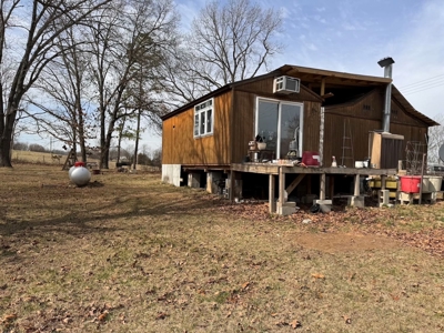 Cabin on 1.84 Acres for Sale in Howell County, Missouri - image 8