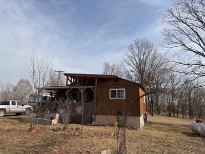 Cabin on 1.84 Acres for Sale in Howell County, Missouri - image 6