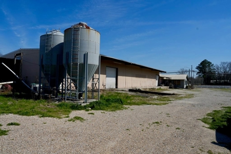 Commercial Building 1.37 Acres Waynesboro, MS - image 26