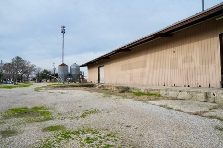 Commercial Building 1.37 Acres Waynesboro, MS - image 11