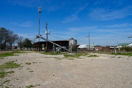 Commercial Building 1.37 Acres Waynesboro, MS - image 27