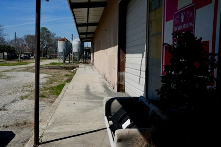 Commercial Building 1.37 Acres Waynesboro, MS - image 21