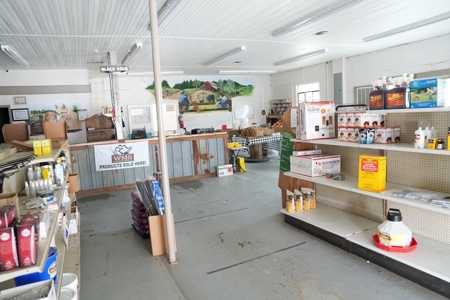 Commercial Building 1.37 Acres Waynesboro, MS - image 2