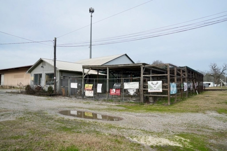 Commercial Building 1.37 Acres Waynesboro, MS - image 10