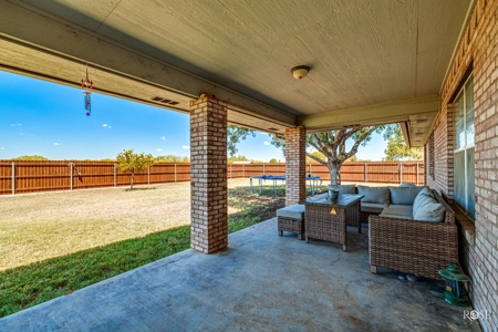 Large Home in Green Acres Estates San Angelo, Texas - image 28