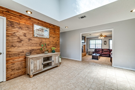 Large Home in Green Acres Estates San Angelo, Texas - image 13