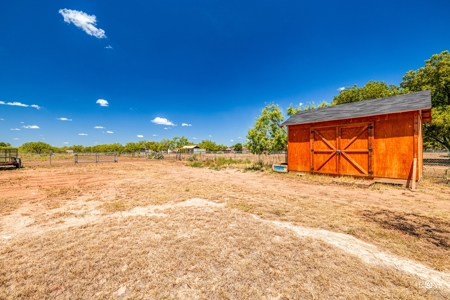 Large Home in Green Acres Estates San Angelo, Texas - image 31