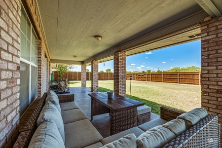 Large Home in Green Acres Estates San Angelo, Texas - image 29