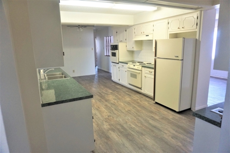 4 Bedrooms House for Sale Ft Stockton, Tx 1109 N Orient - image 8