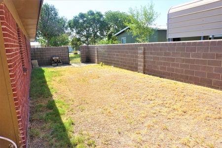4 Bedrooms House for Sale Ft Stockton, Tx 1109 N Orient - image 40