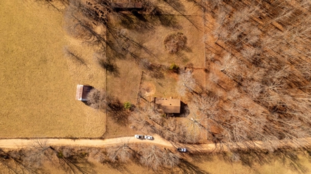 Country Home on 1.5 Acres in Alton, Missouri - image 18