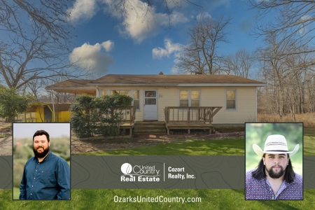 Country Home on 1.5 Acres in Alton, Missouri - image 1