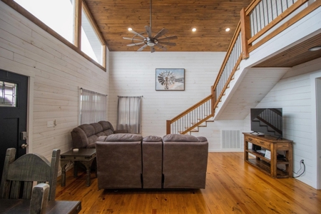 Newton County Cabin With Views For Sale on 2 Acres - image 8