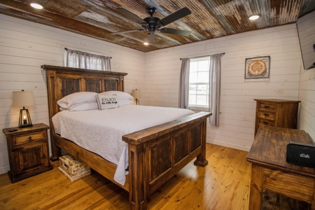 Newton County Cabin With Views For Sale on 2 Acres - image 14