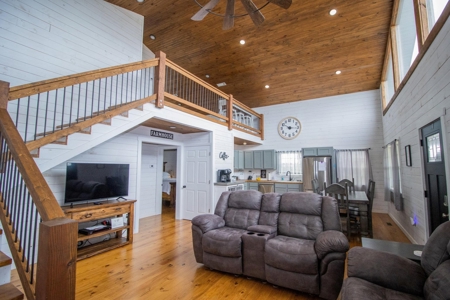 Newton County Cabin With Views For Sale on 2 Acres - image 11