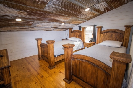 Newton County Cabin With Views For Sale on 2 Acres - image 18
