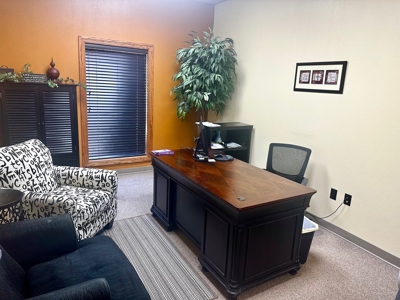 Commercial Office Building w/Acreage for Sale Antlers, Ok - image 31