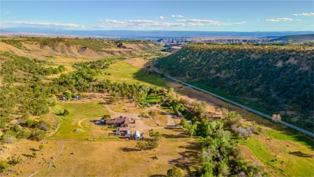 Western Colorado Short-Term Rental Property w Income History - image 42