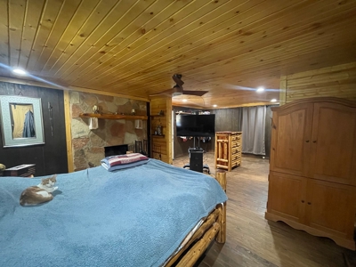 3-Br, 2-Ba Country Log Sided Home On 22.39 Acres: - image 22