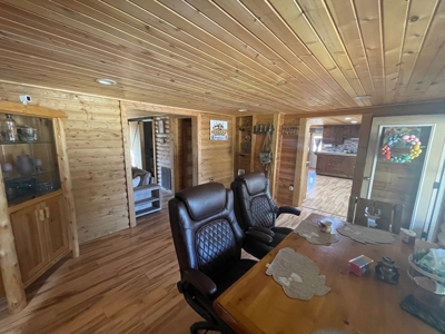 3-Br, 2-Ba Country Log Sided Home On 22.39 Acres: - image 20