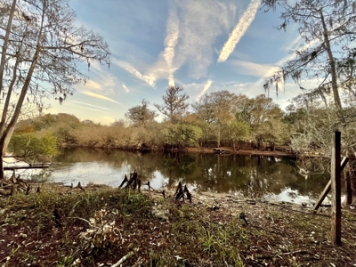 Land On The Santa Fe River Fort White Florida - image 2