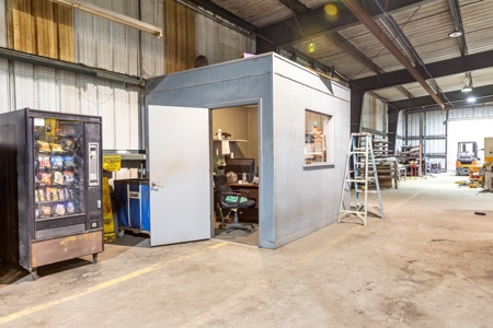 Industrial Light & Warehousing Property For Sale!!! - image 8