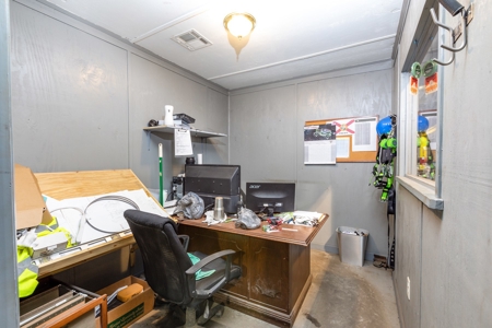 Industrial Light & Warehousing Property For Sale!!! - image 9