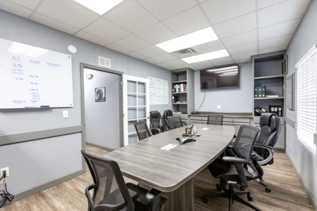 Industrial Light & Warehousing Property For Sale!!! - image 30